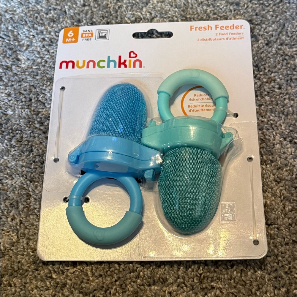 Munchkin BPA-Free Feeder in Teal